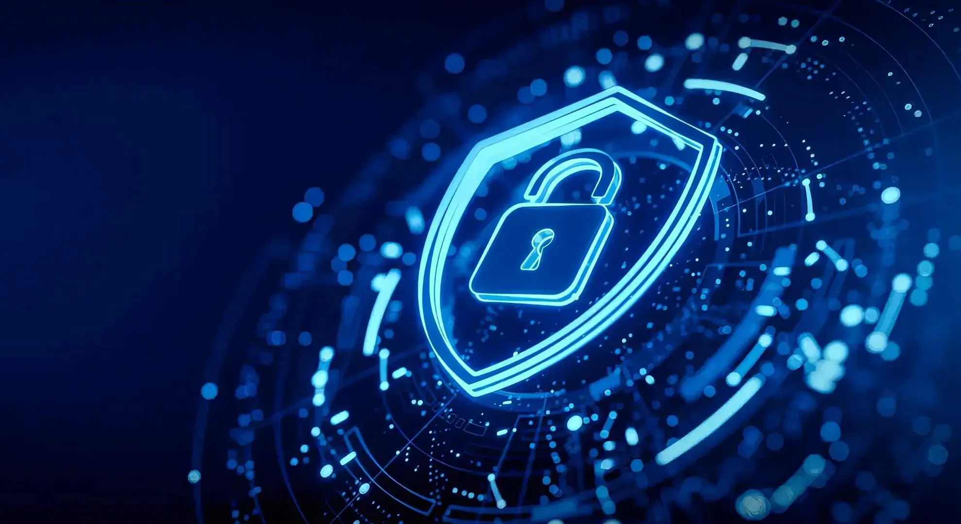 Cyber Security – digitales Schutzschild mit Schloss-Symbol